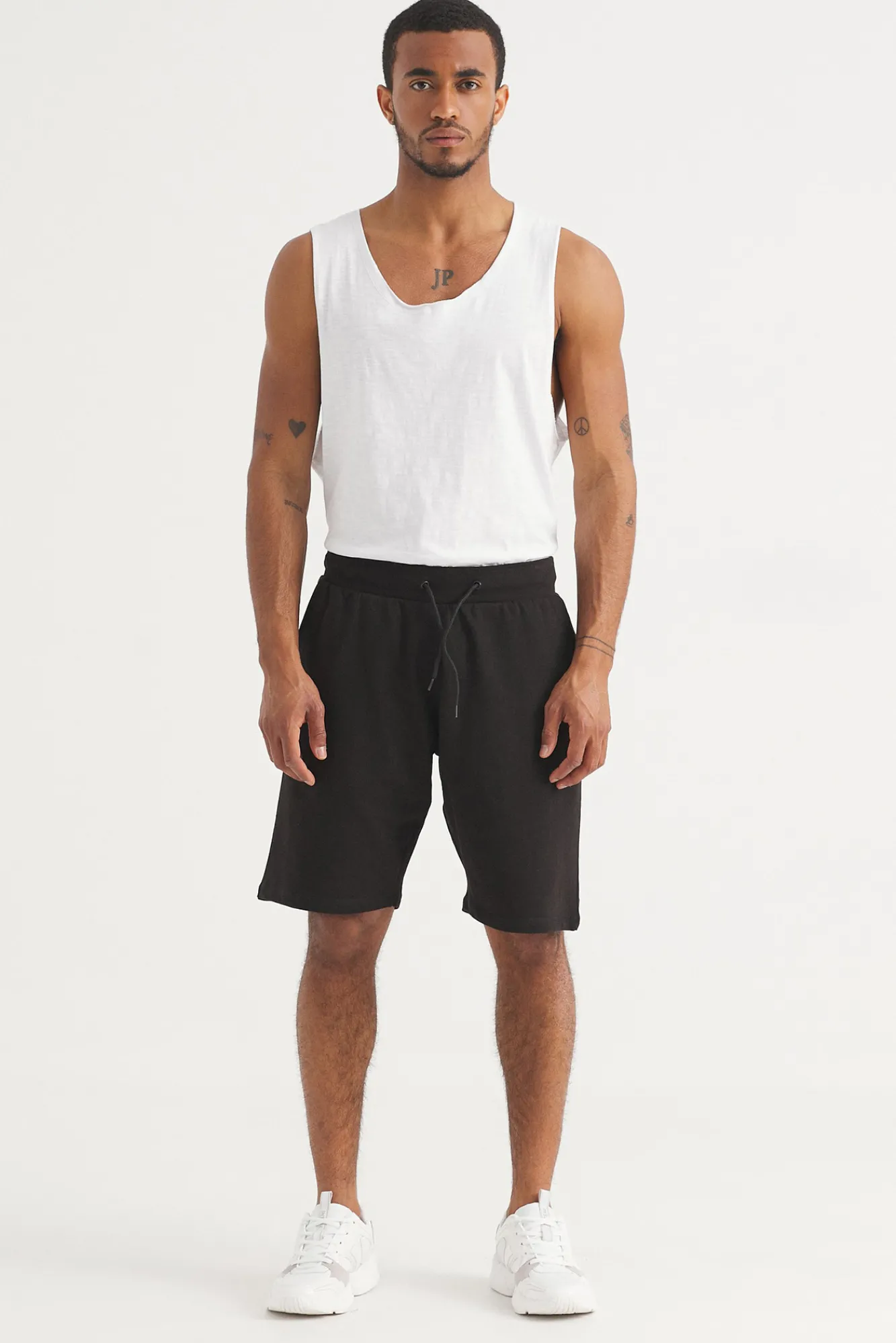 Inside Bermuda Jogger Basica Negro Clearance
