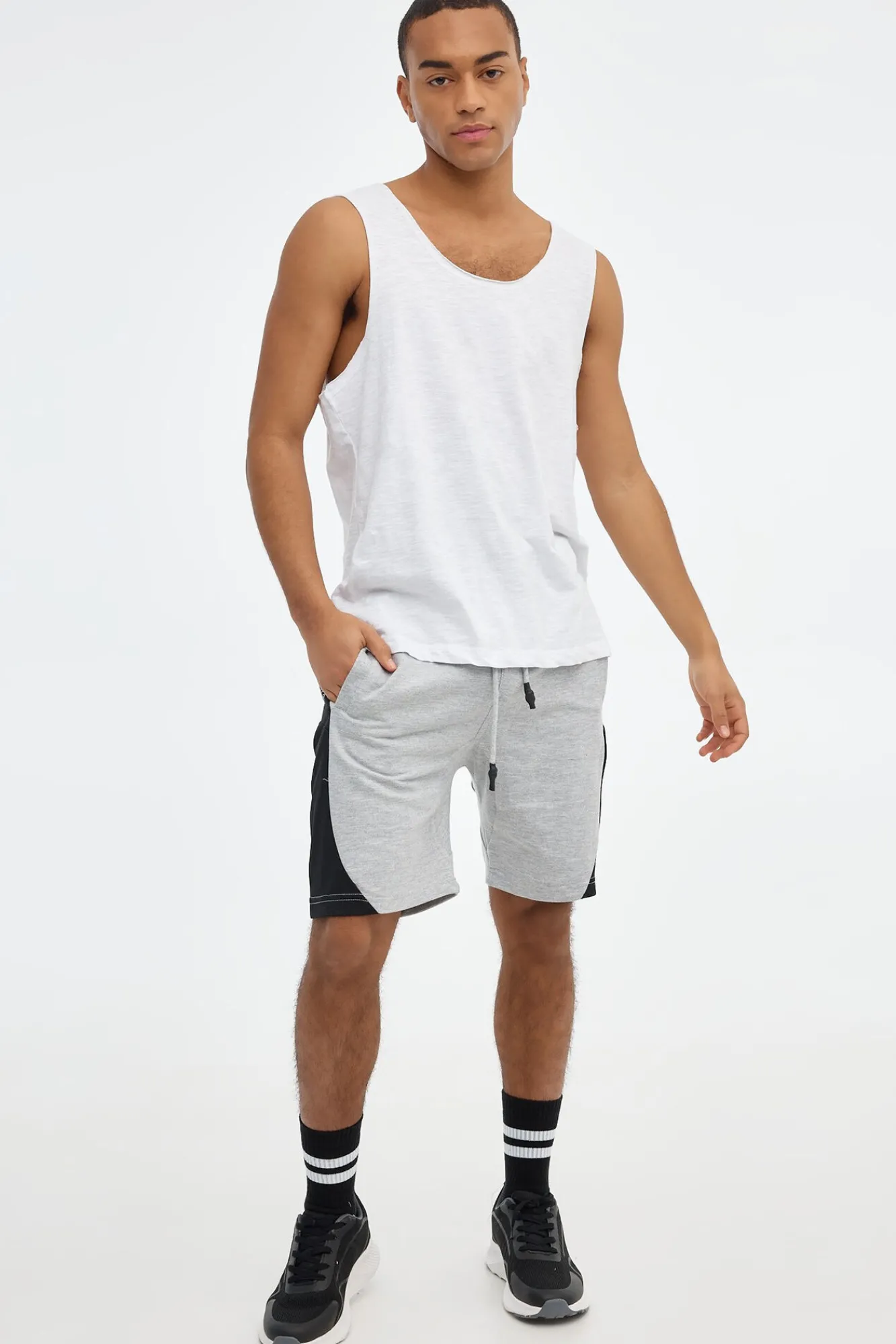 Inside Bermuga Jogger Banda Lateral Gris Claro Hot