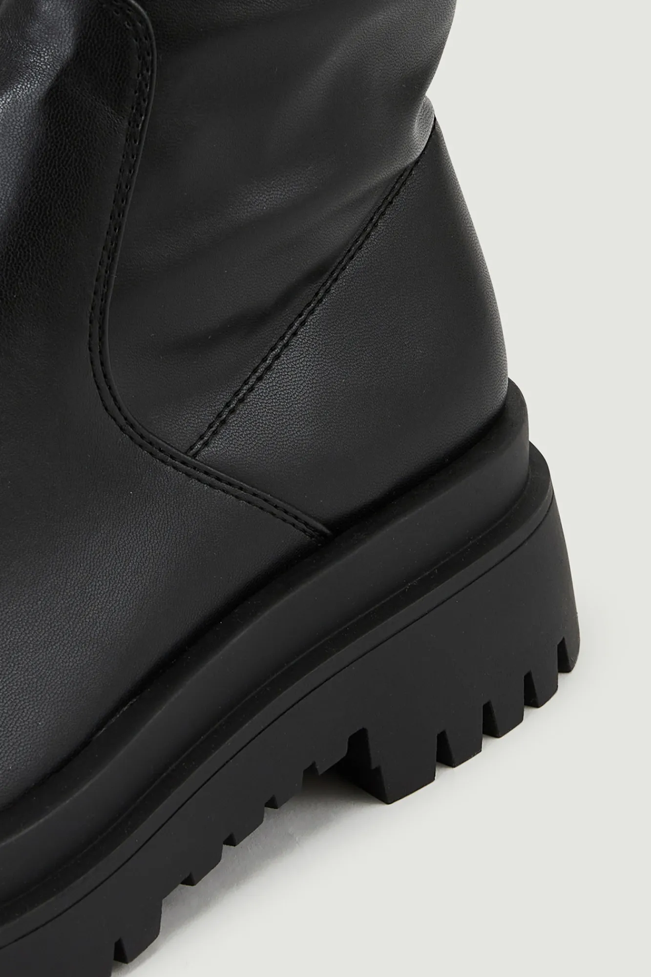 Pimkie Botas Polipiel Mosqueteras Flexibles Con Suela Dentada Negro Discount