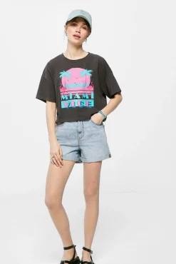 * Camiseta  Gris Oscuro New