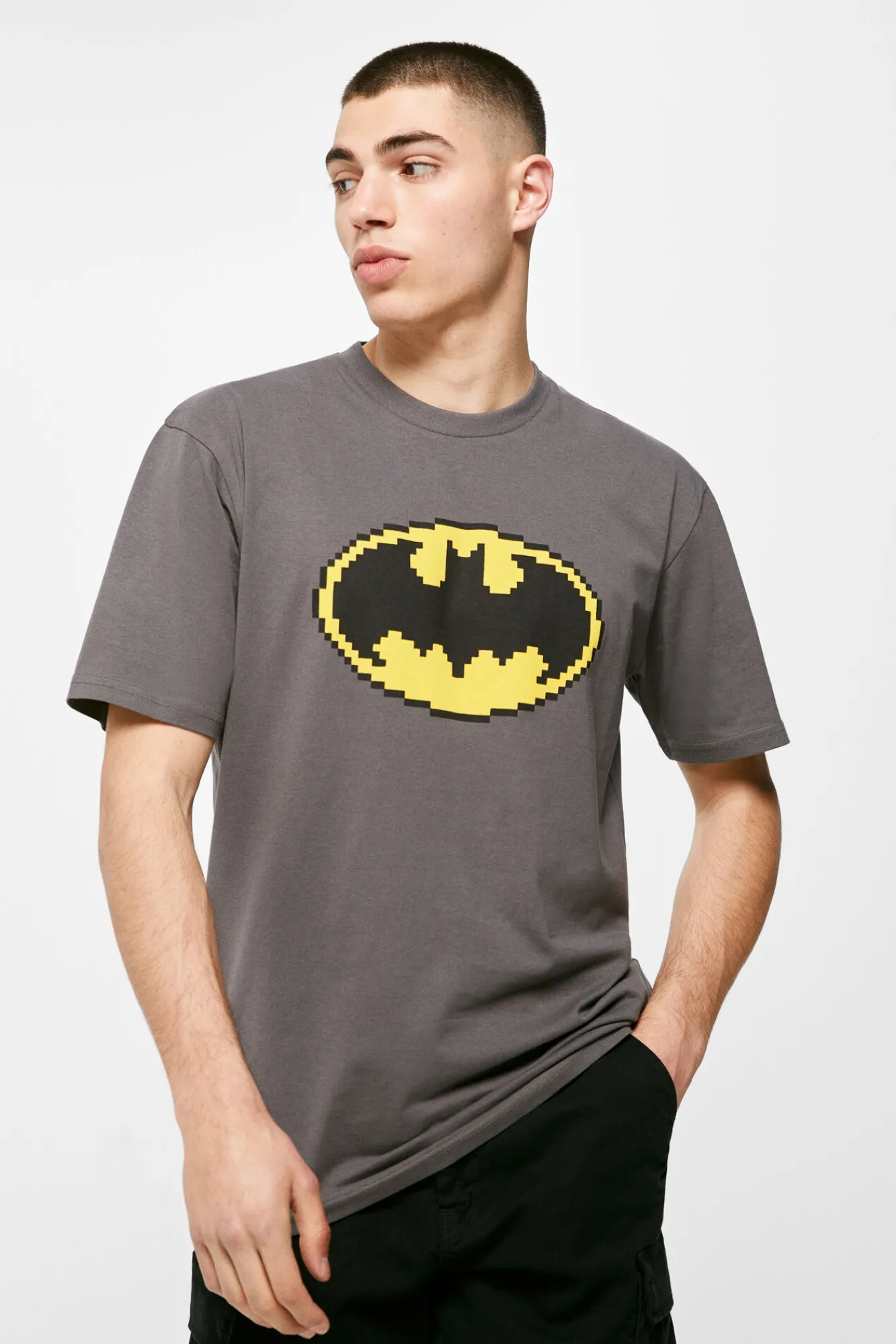 * Camiseta Batman Logo Gris Oscuro Discount