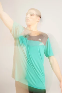 * Camiseta Cortes Oudoor Verde Online