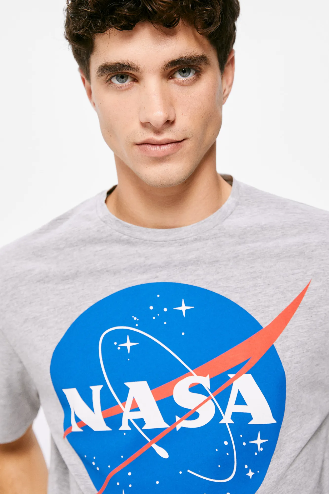 * Camiseta Logo Nasa Gris Medio Outlet
