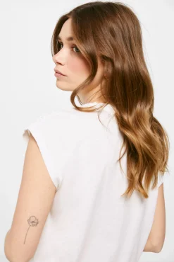 * Camiseta Mafalda Crochet Hombros Amarillo Online