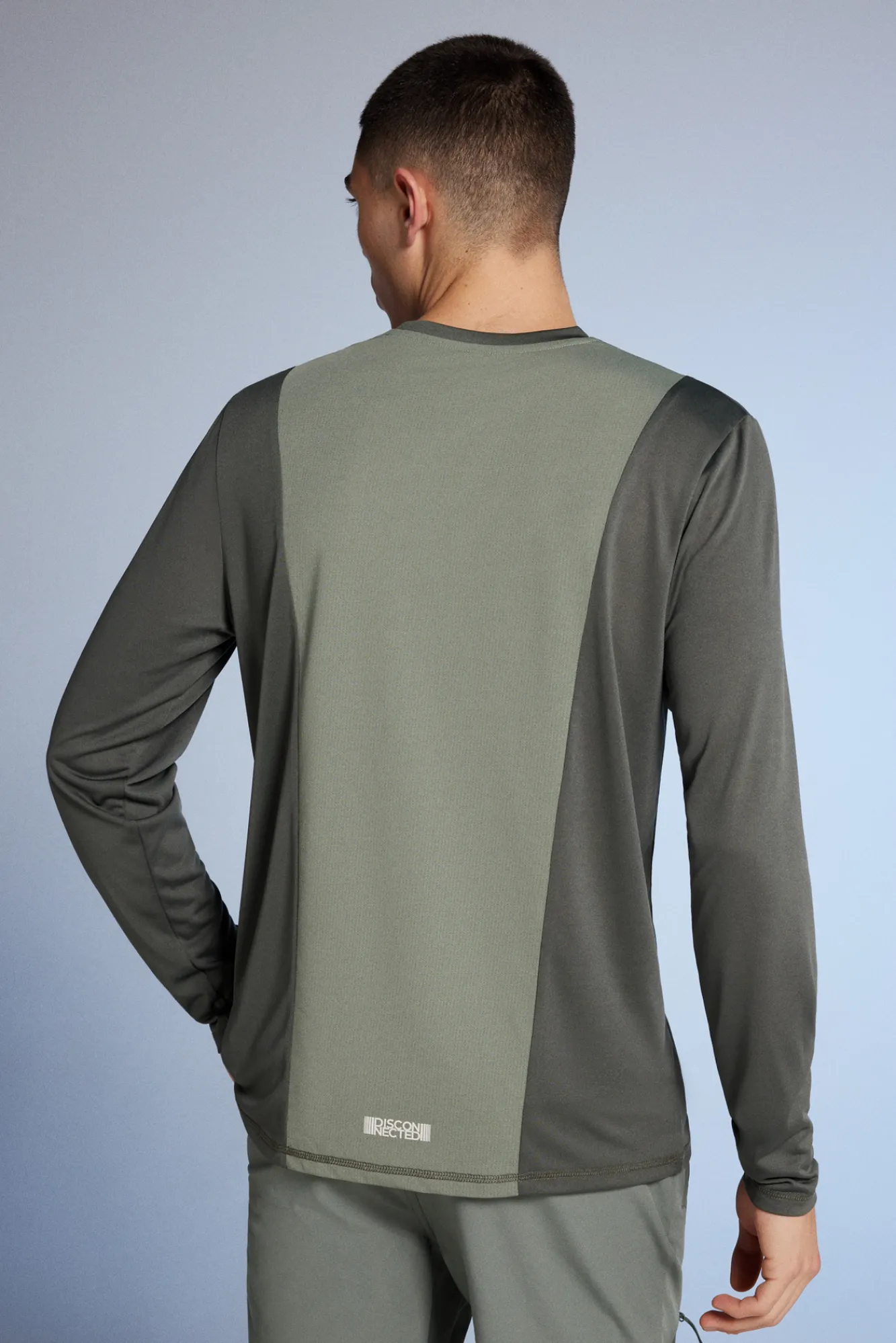 * Camiseta Oudoor Combinada Kaki Oscuro Clearance