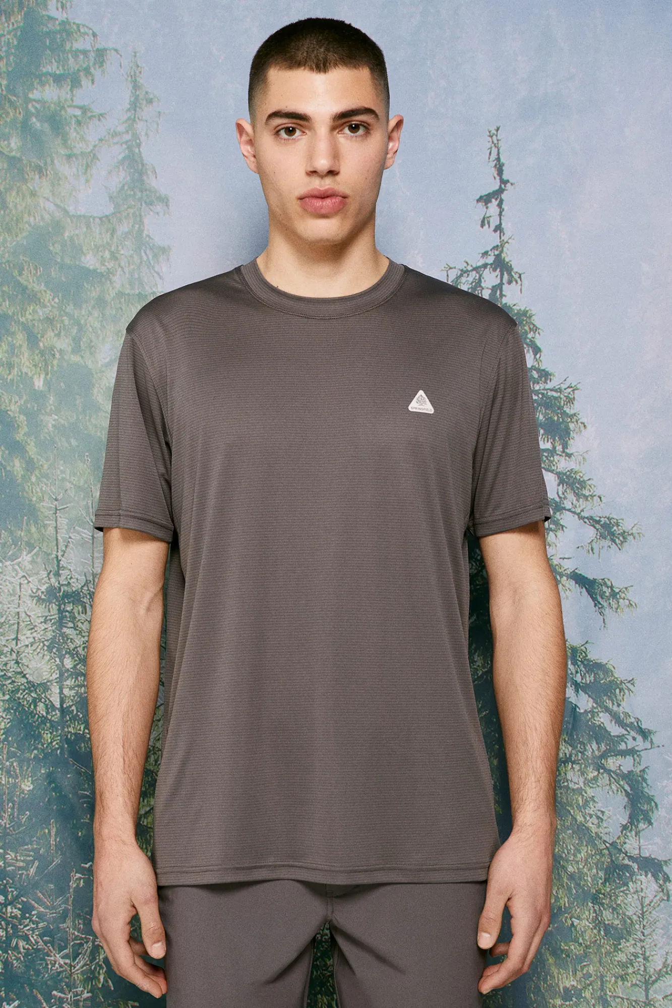 * Camiseta Outdoor Gris Oscuro Online