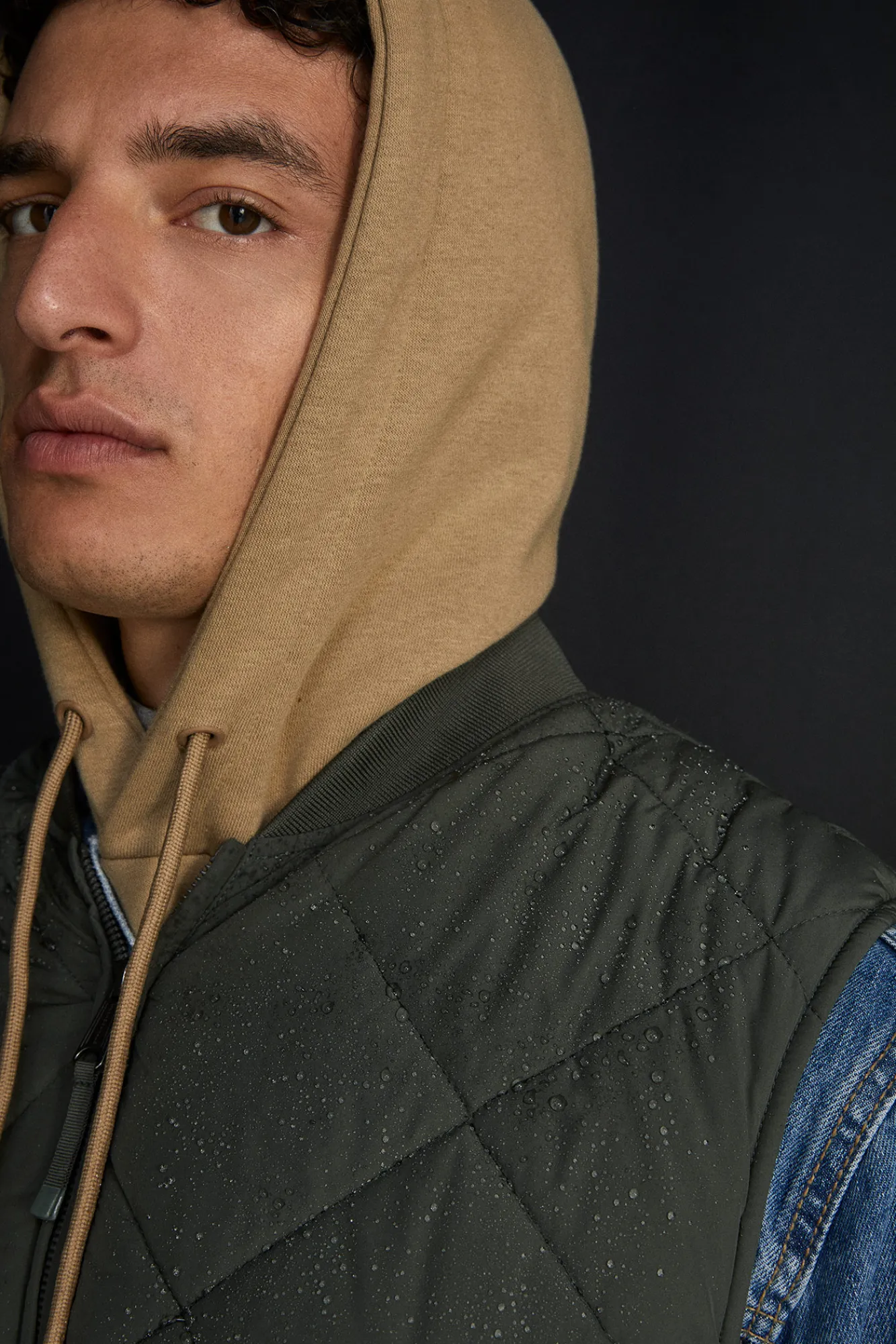 * Chaleco Acolchado Cuello Bomber Kaki Oscuro