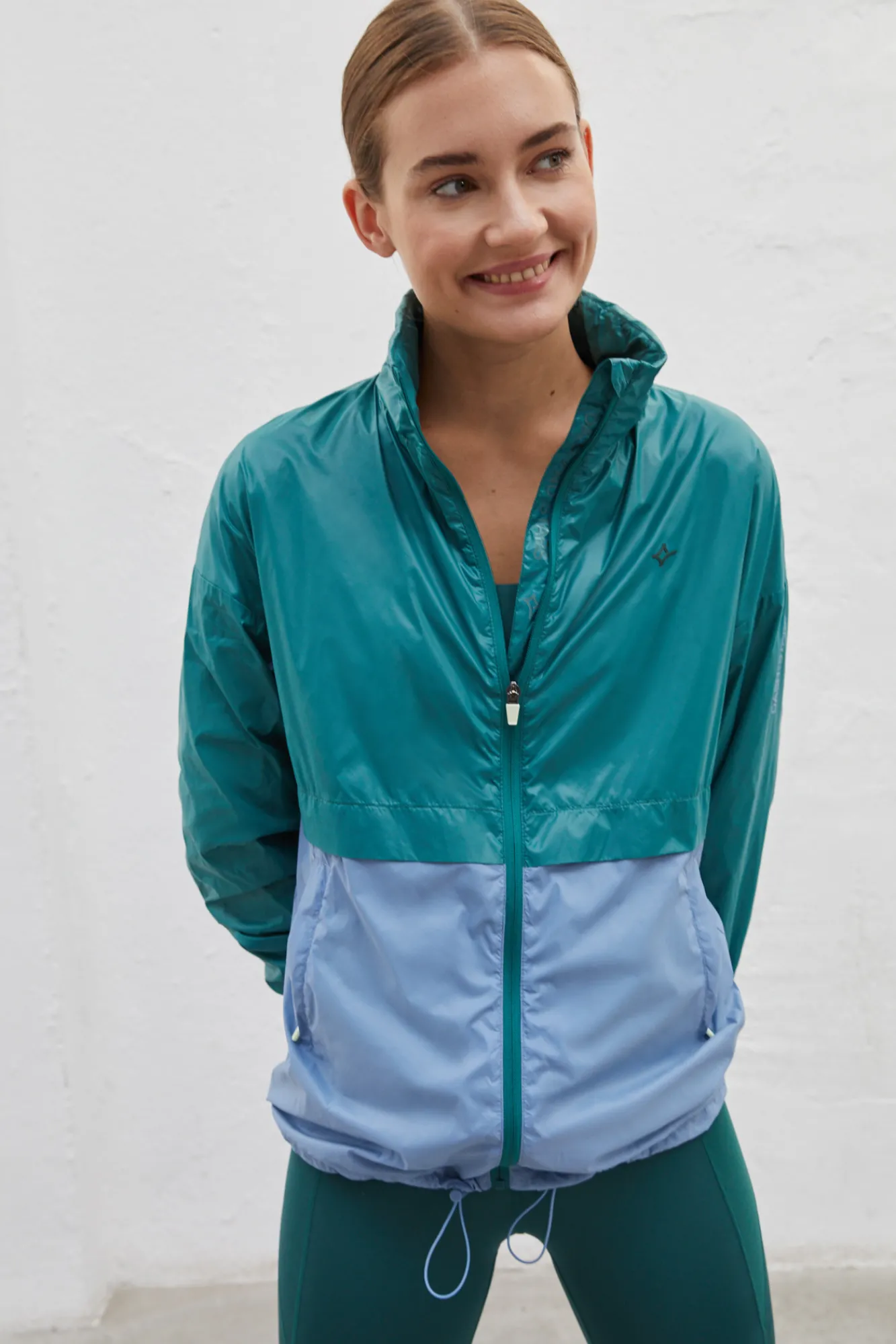 Dash and Stars Chaqueta Impermeable Verde Outlet