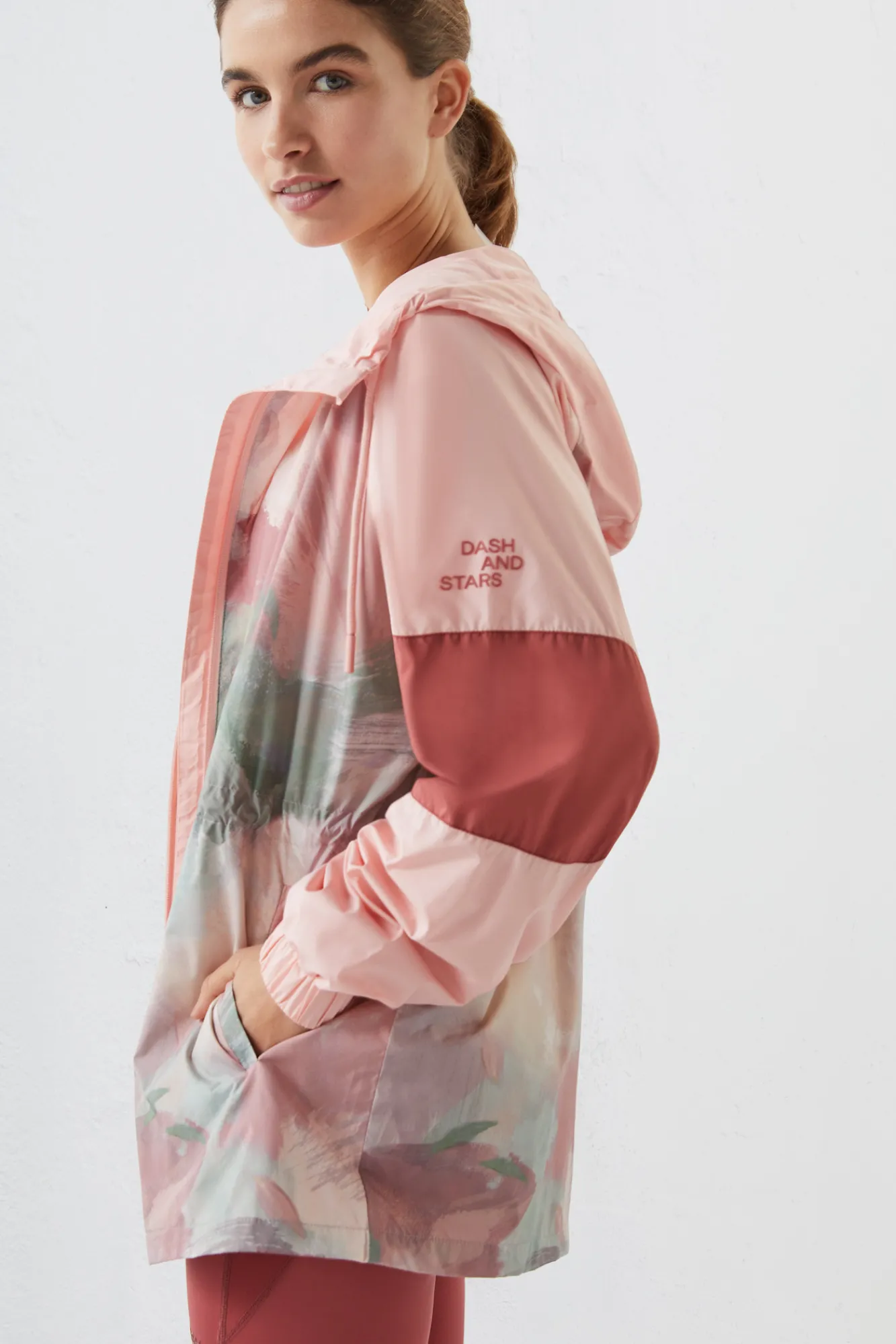 Dash and Stars Chaqueta Tecnica Water-Repellent Estampado Rosa Outlet