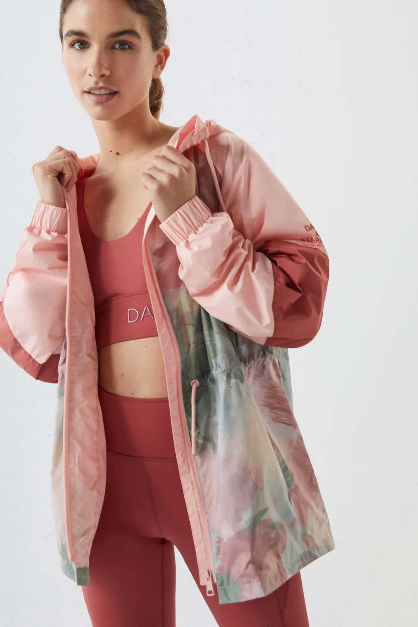 Dash and Stars Chaqueta Tecnica Water-Repellent Estampado Rosa Outlet