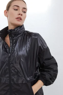 Dash and Stars Chaqueta Water Resistant Negra Negro Clearance