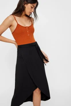Pieces Falda Midi Con Cierre En Forma De Lazo. Negro Sale