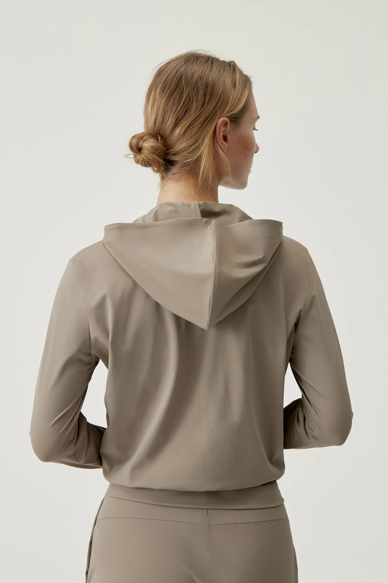Born Living Yoga Jacket Airla Fossil Nude New