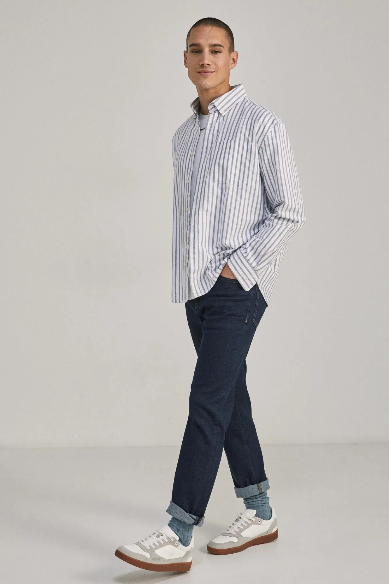 * Jeans Regular Lavado Desencolado Navy Outlet