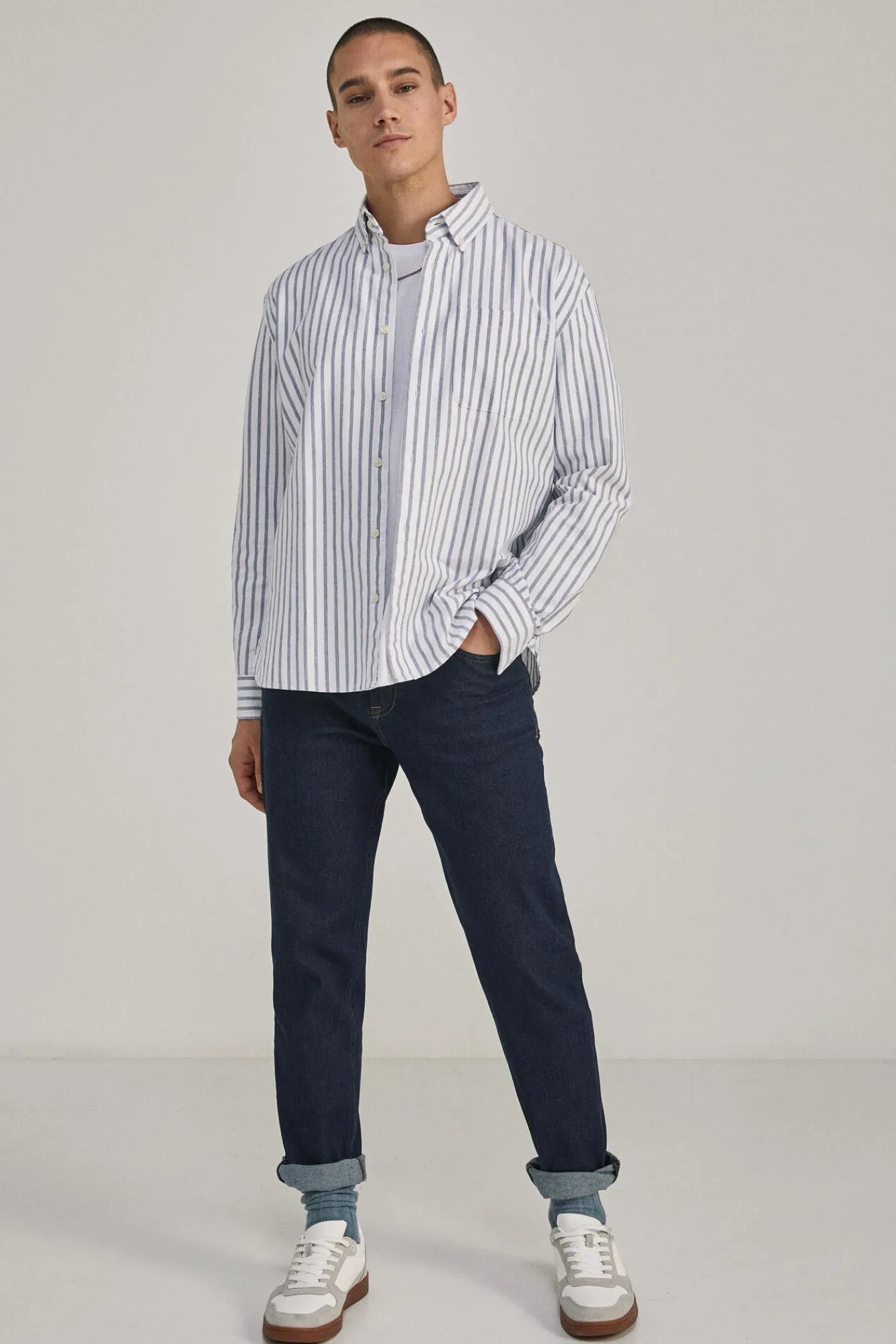 * Jeans Regular Lavado Desencolado Navy Outlet