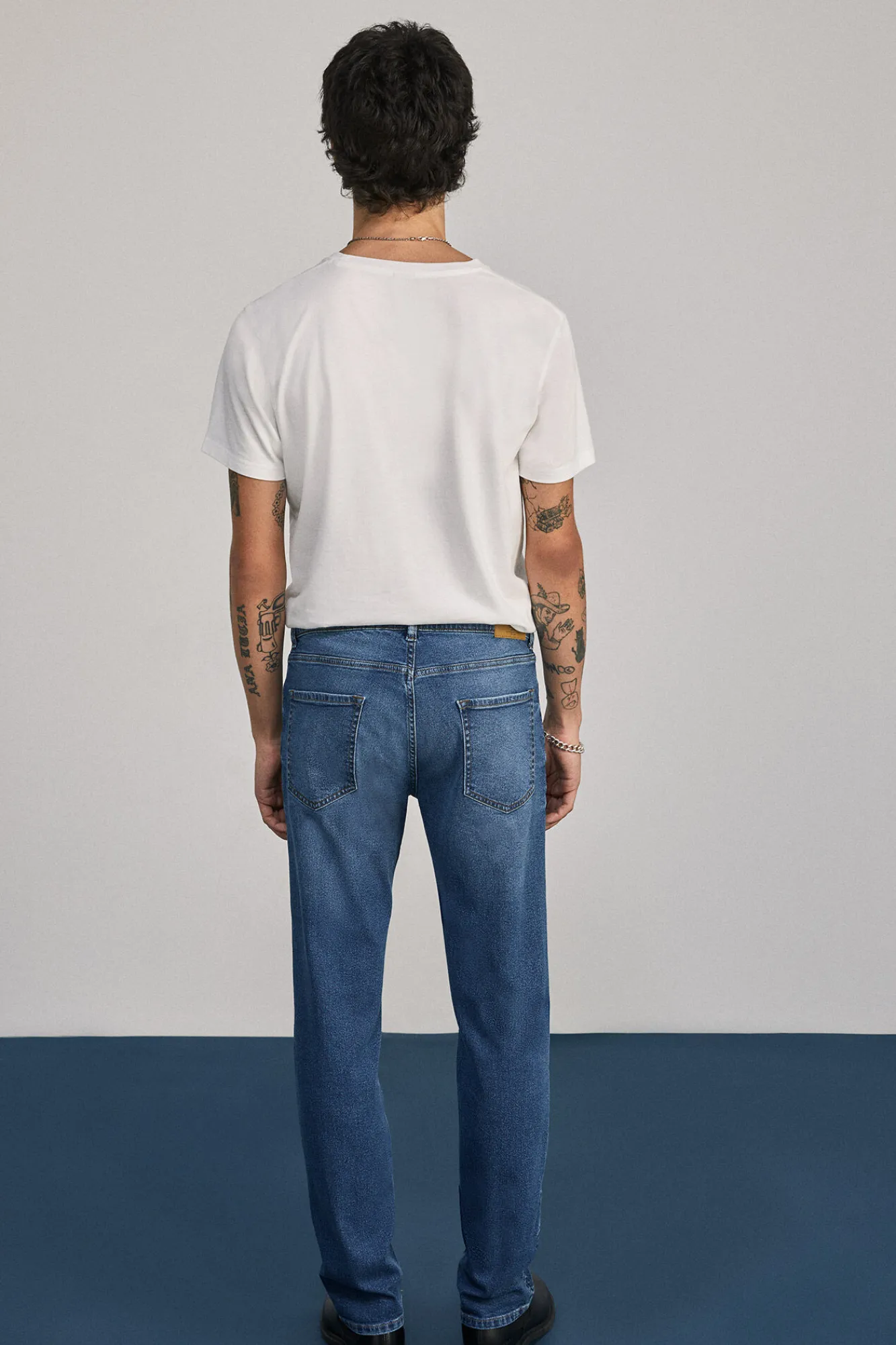 * Jeans Regular Lavado Medio Azul Medio New