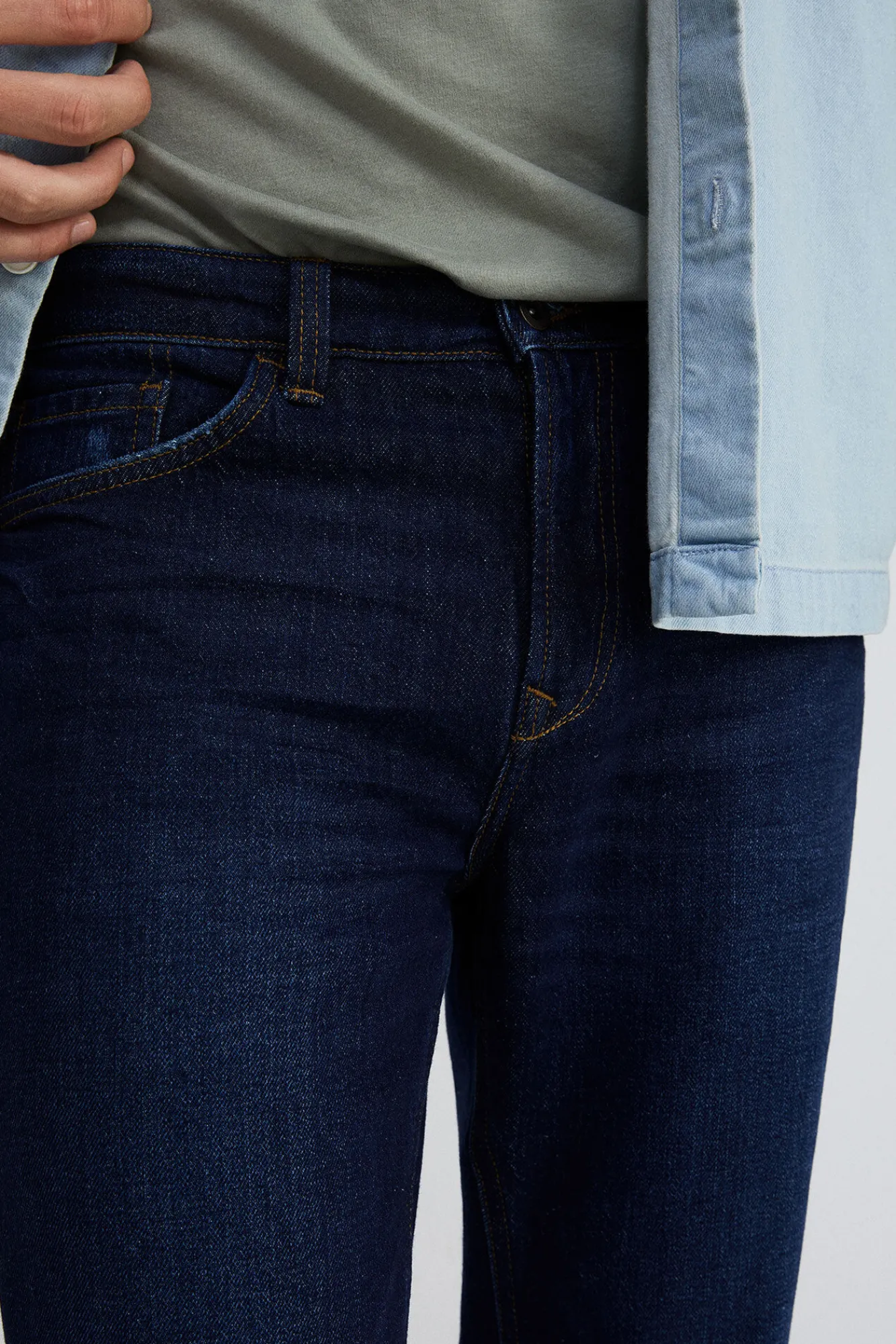 * Jeans Regular Lavado Oscuro Azul Oscuro Outlet