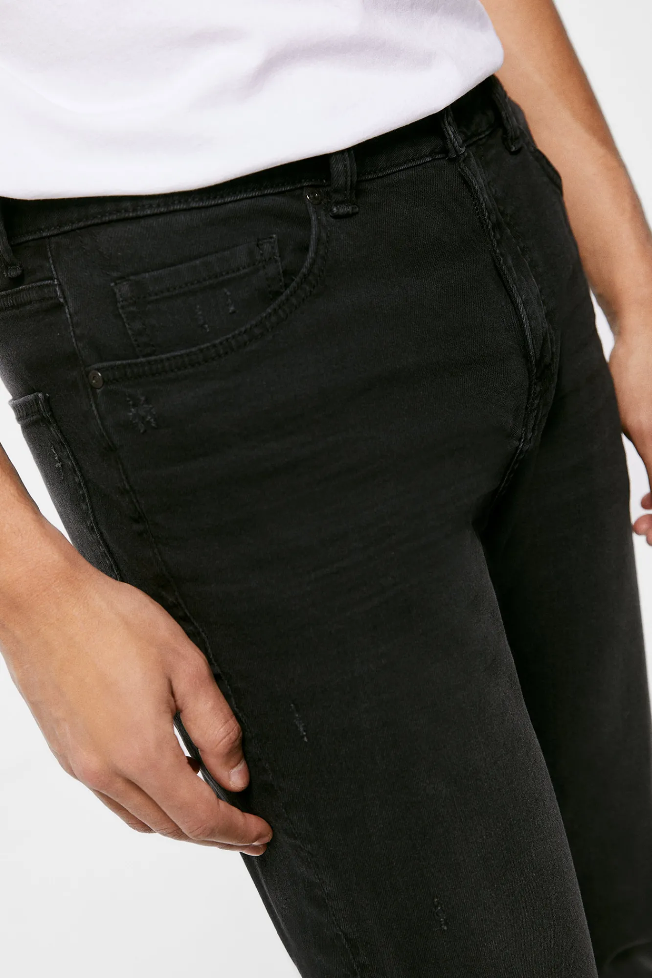 * Jeans Regular Negro Lavado Gris Oscuro New