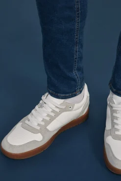 * Jeans Skinny Lavado Medio Oscuro Ensuciado Turquesa