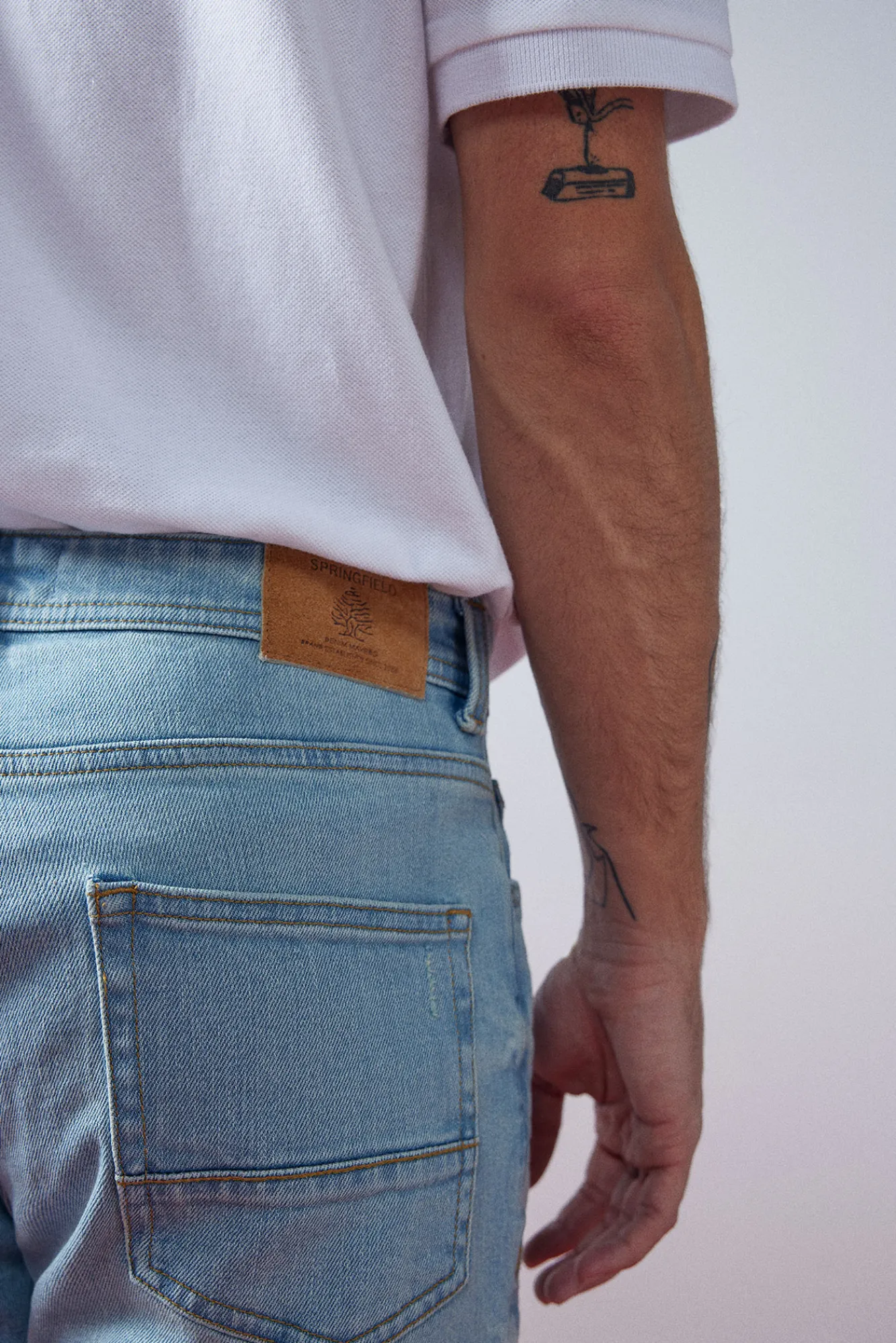 * Jeans Slim Lavado Claro Turquesa Outlet