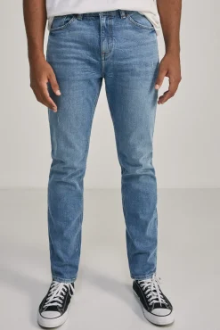 * Jeans Slim Lavado Medio Azul Medio Clearance