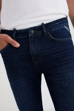 * Jeans Slim Lavado Oscuro Azul Oscuro Online