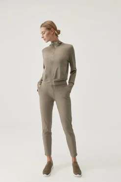 Born Living Yoga Jogger Airla Fossil Nude Hot