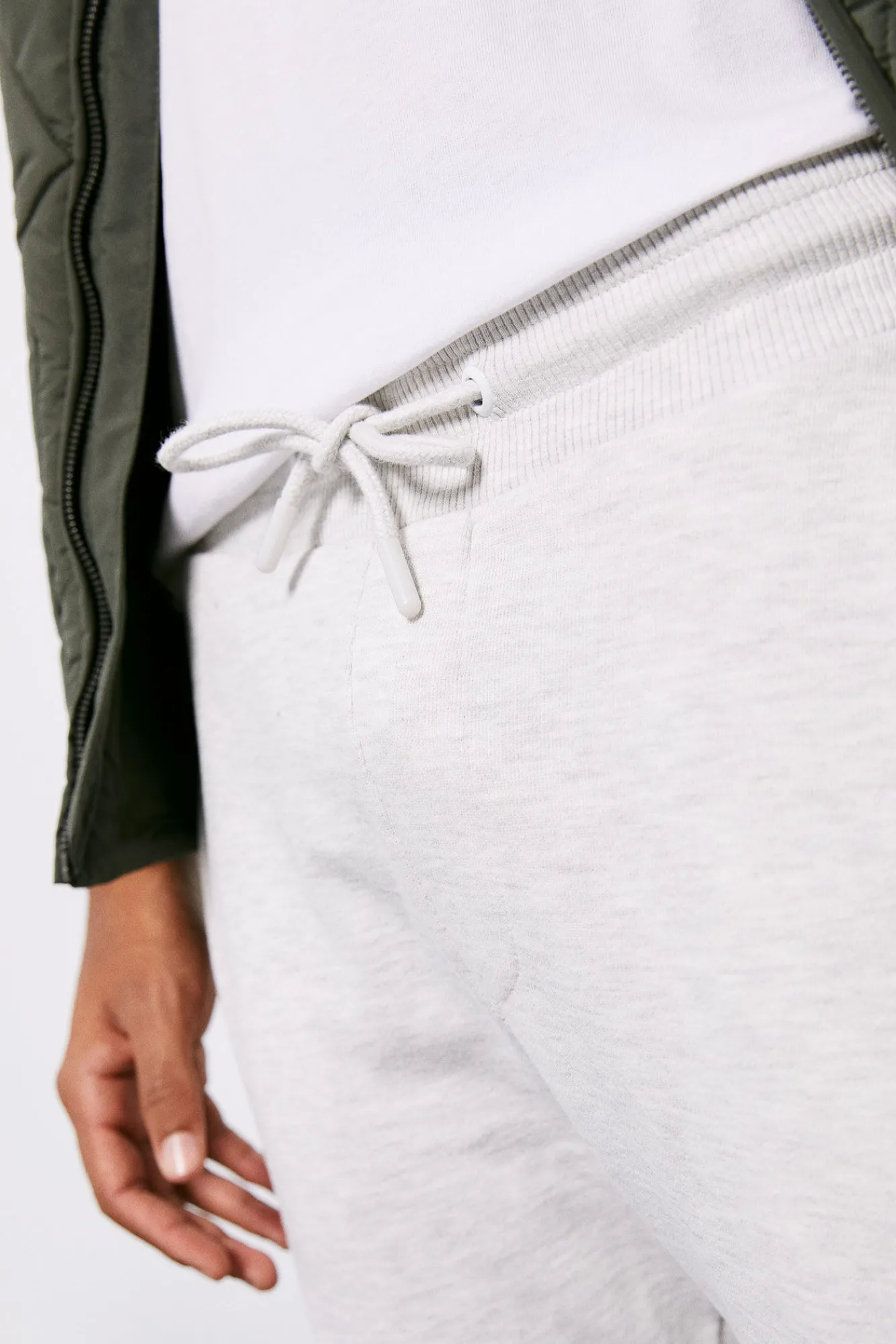 * Jogger Basico Gris Claro Clearance