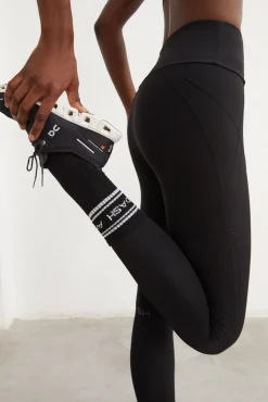 Dash and Stars Leggings Largos Compresivos Negro