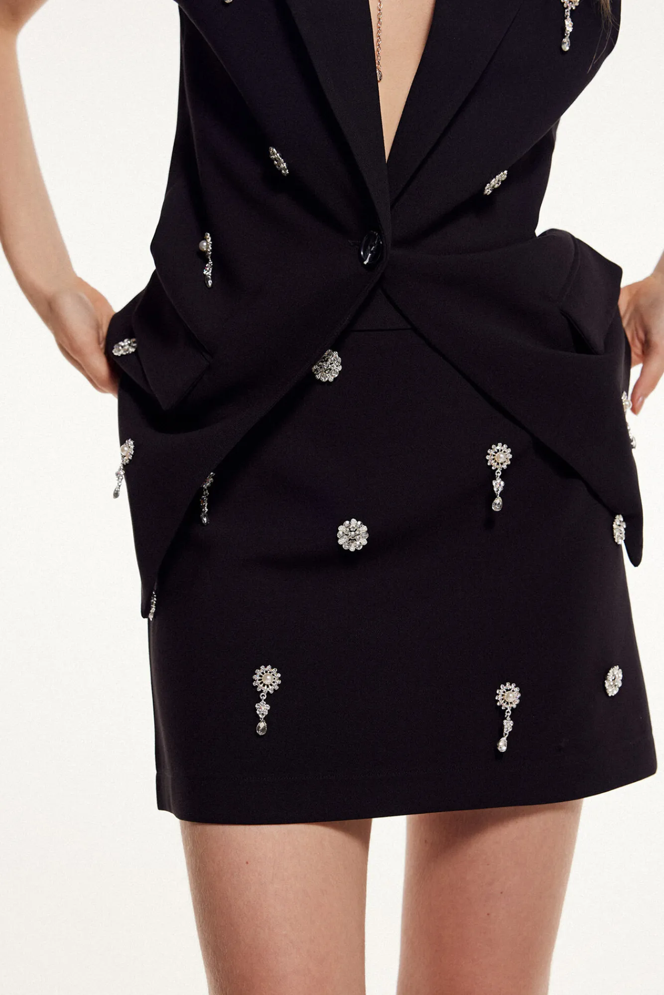 Slowlove Mini Falda Con Decoraciones. Negro Outlet