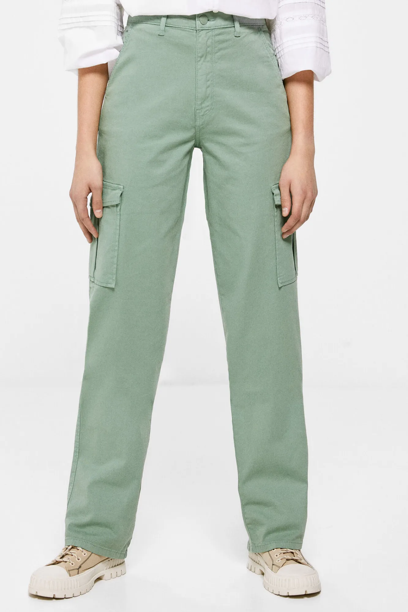* Pantalon Cargo Verde