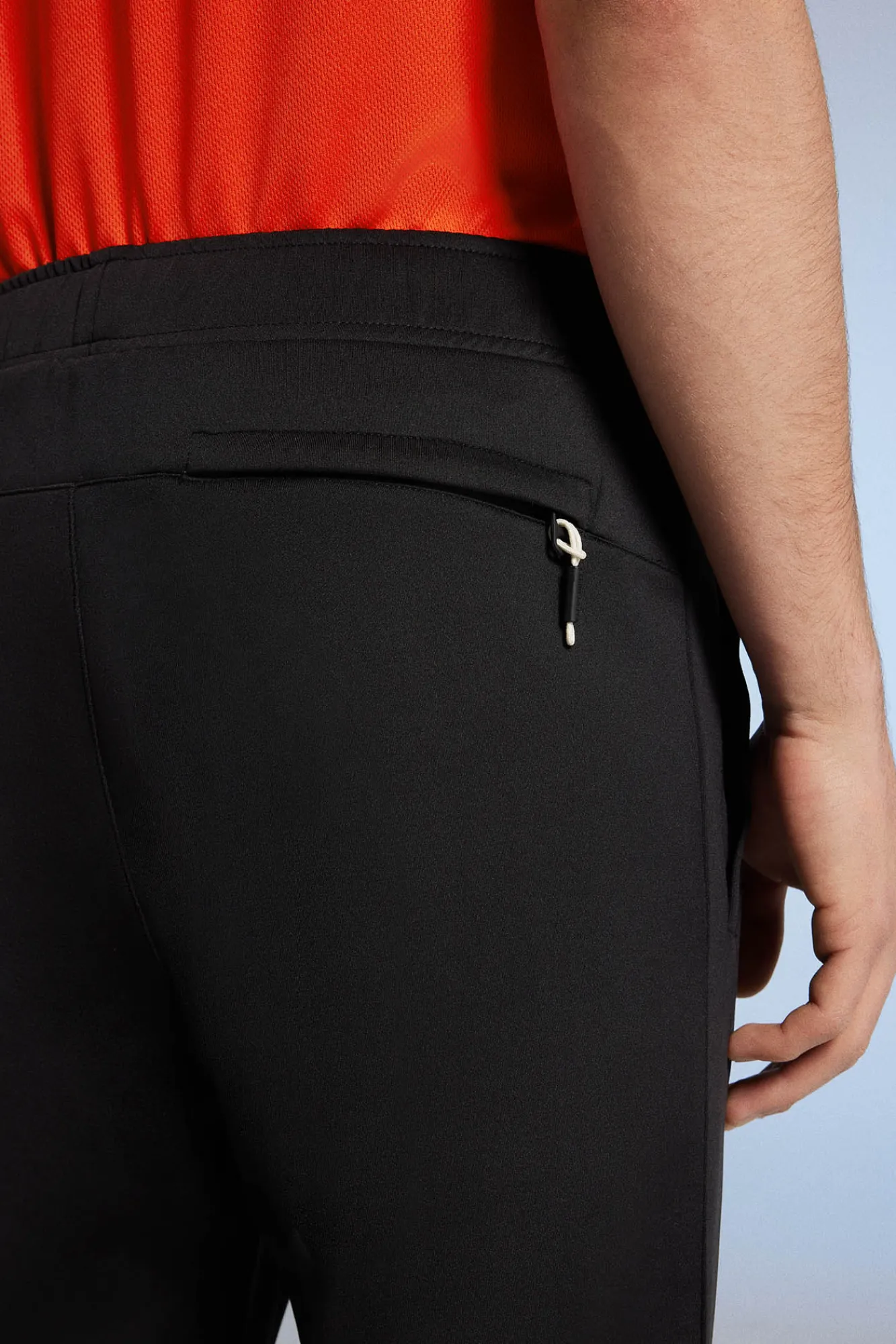 * Pantalon Chandal Comfort Negro Hot