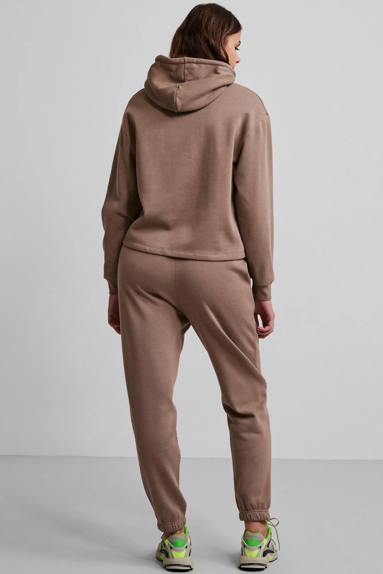 Pieces Pantalon Jogger Felpa Marron