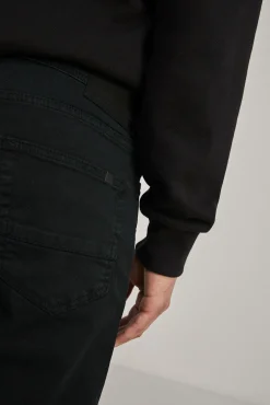 * Pantalon Slim 5 Bolsillos Color Negro New