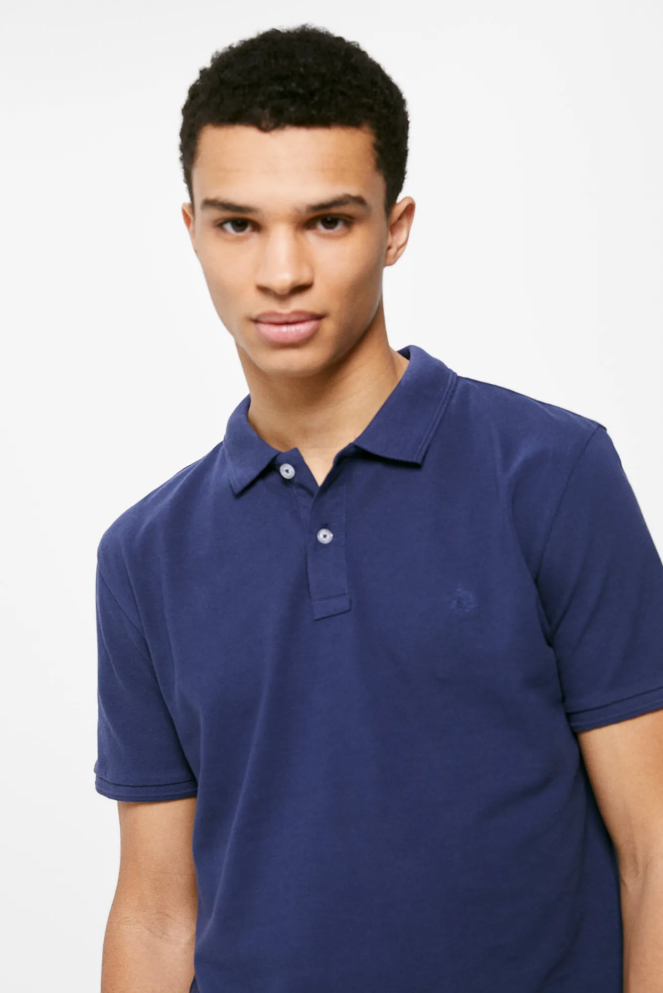 * Polo Basico Pique Slim Azul Medio Best