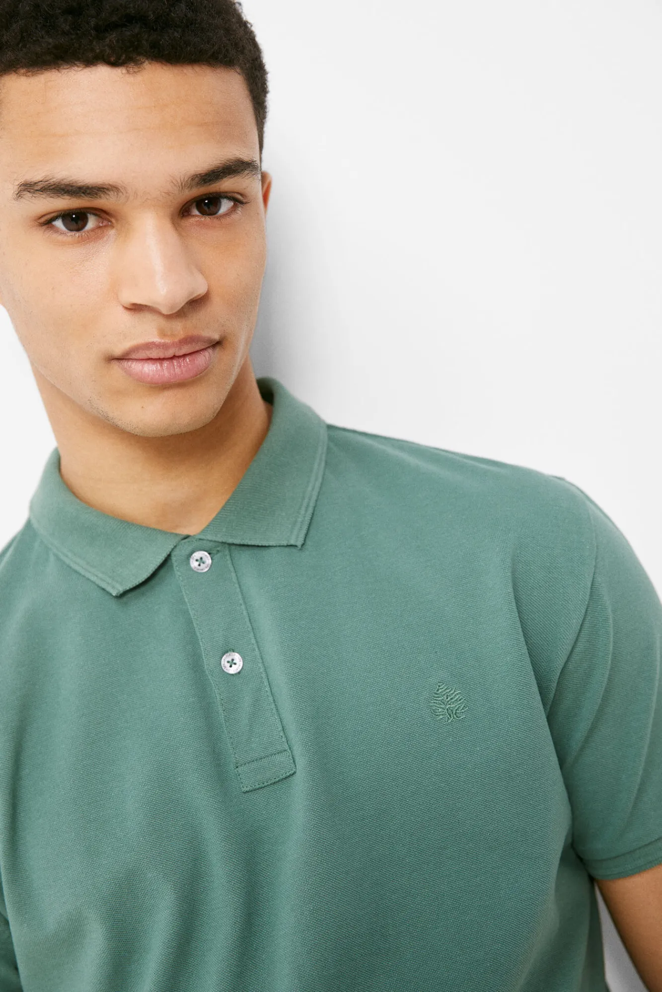 * Polo Basico Pique Slim Verde Discount