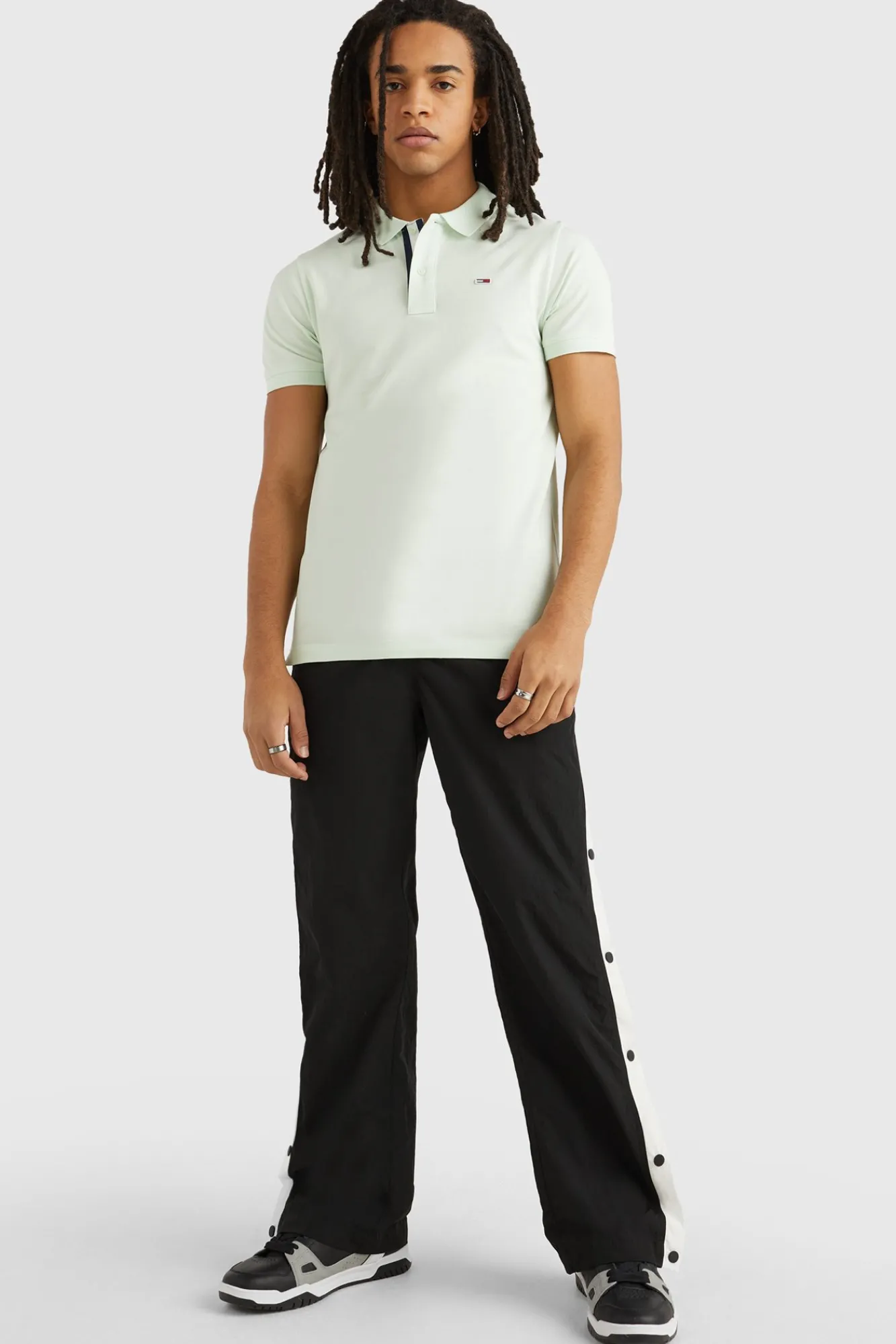 Tommy Jeans Polo De Hombre De Manga Corta . Verde Hot