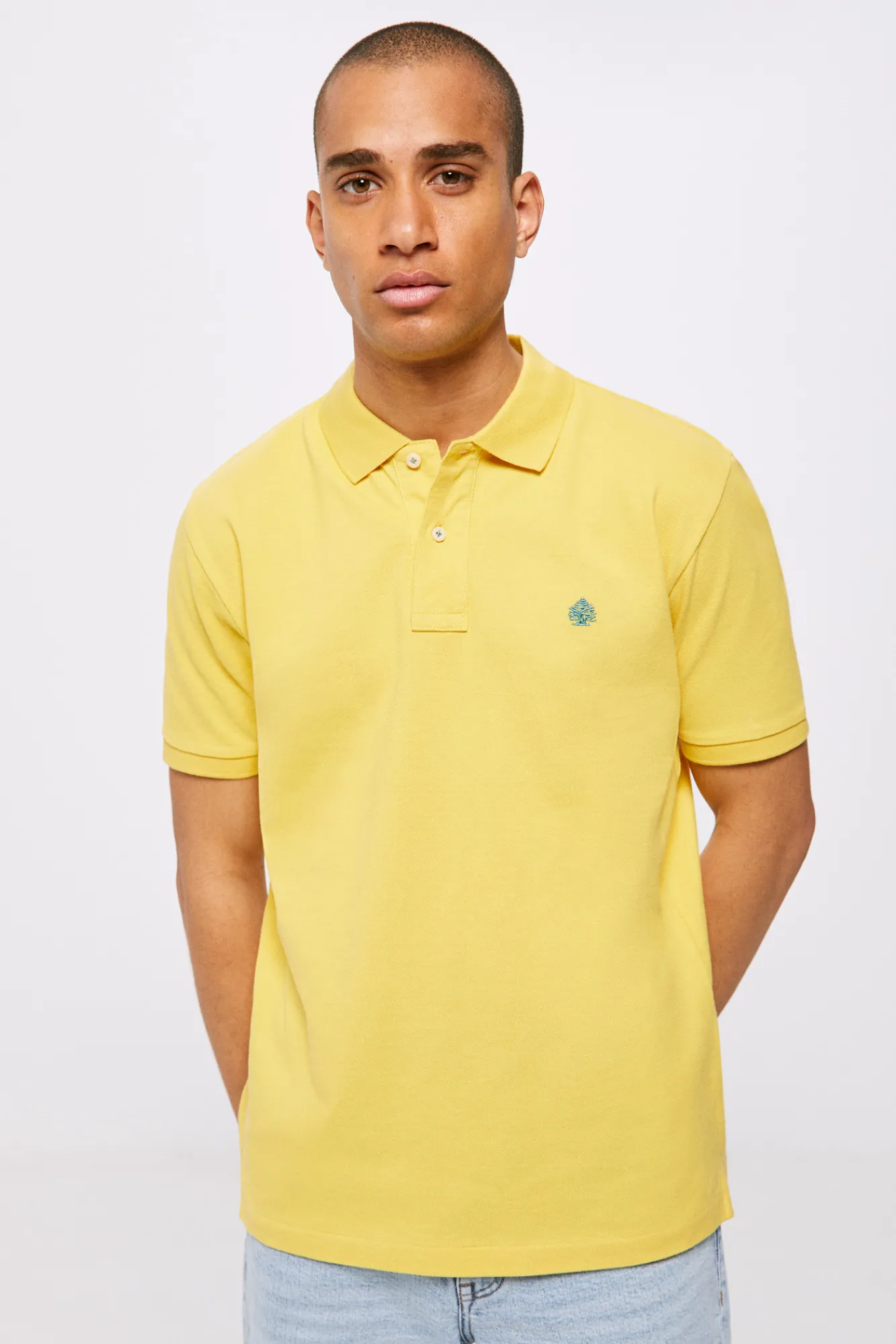 * Polo Pique Basico Dorado Outlet