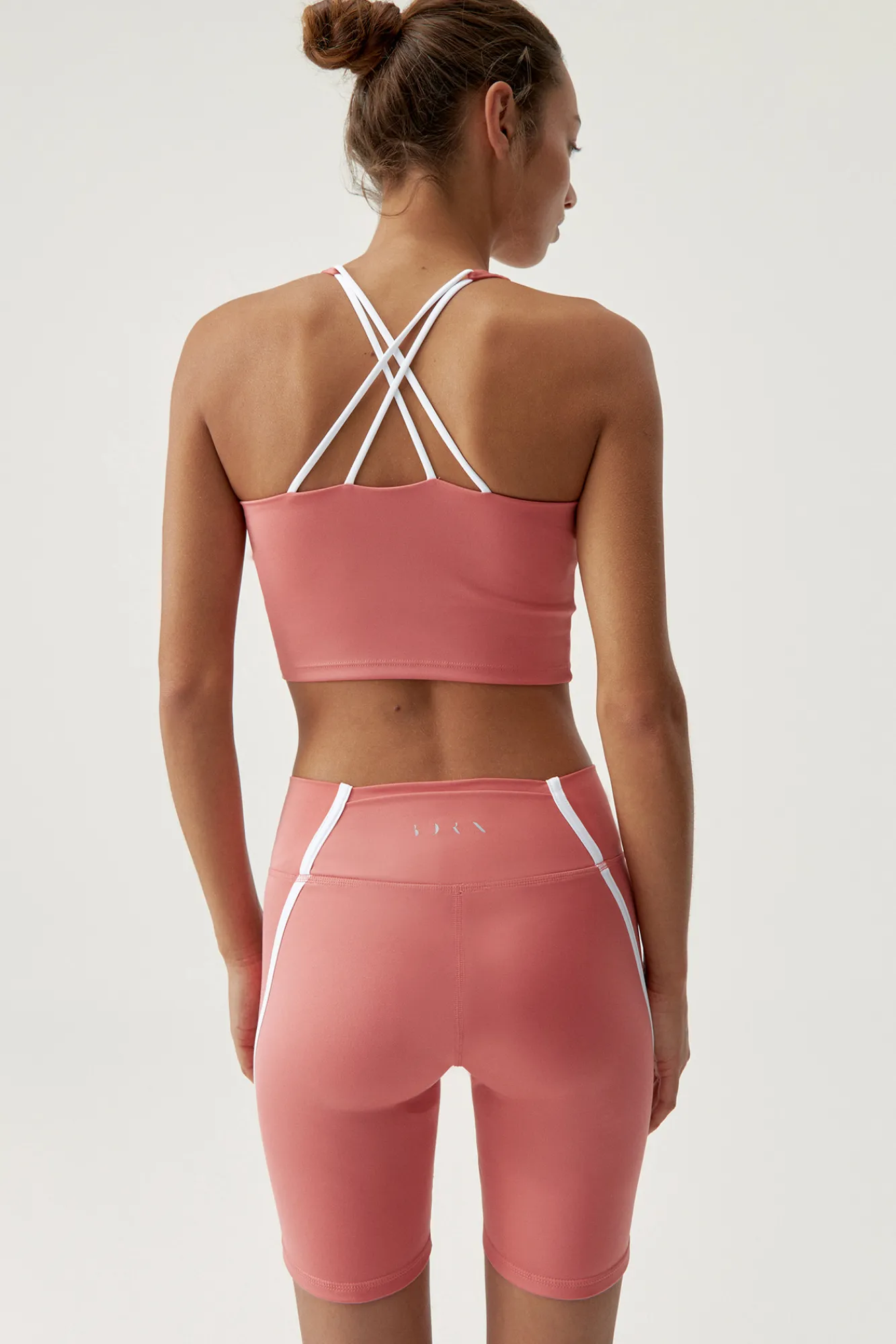 Born Living Yoga Short Daira Pink Peach/White Rosa
