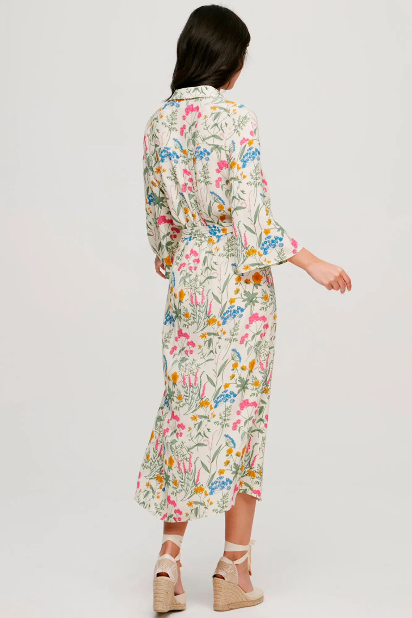 Vila Vestido Camisero Floral Gris