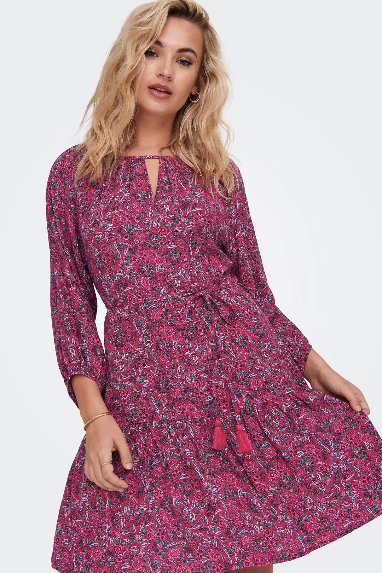 Only Vestido Corto Estampado Rojo Hot