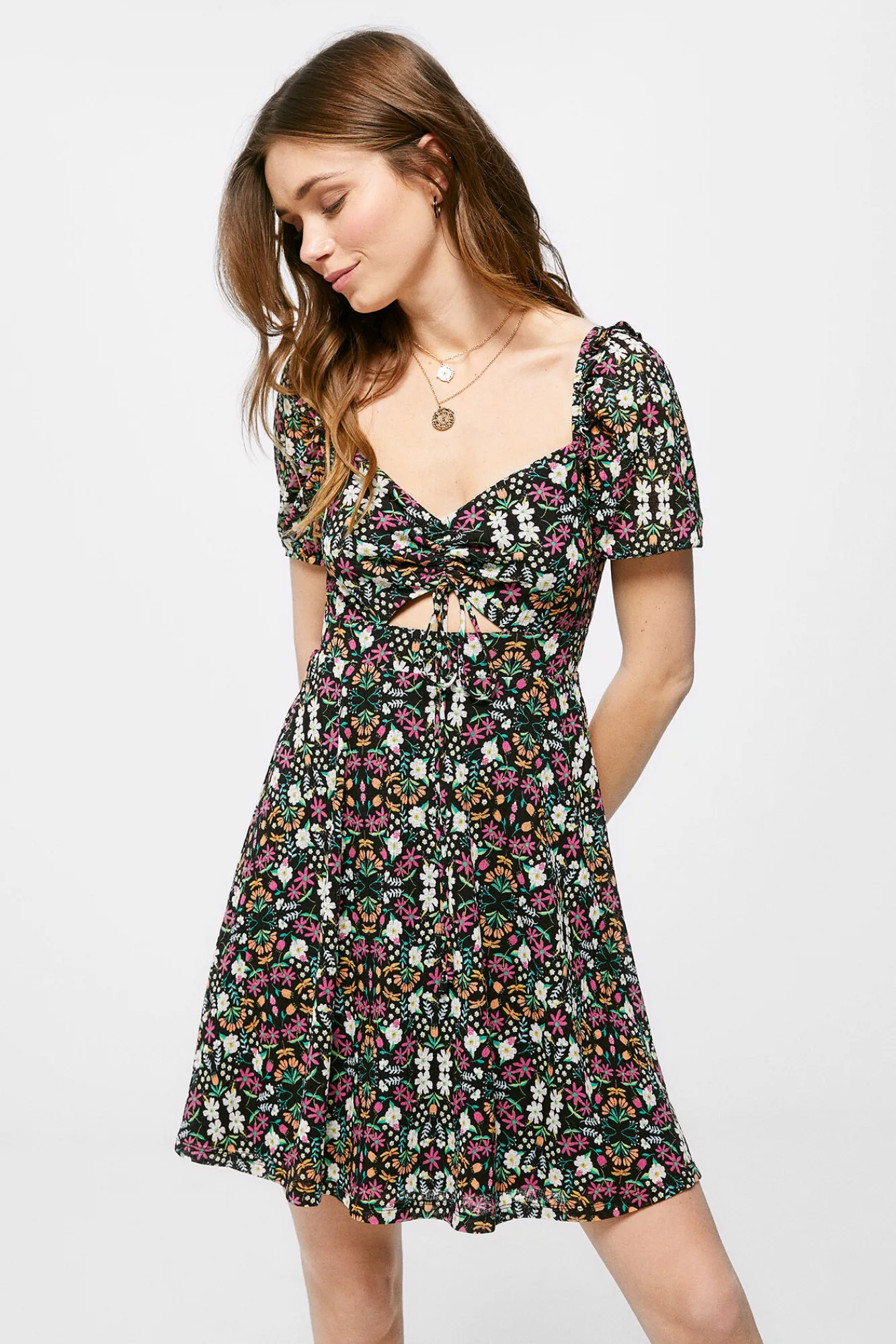 * Vestido Corto Lazo Uve Escote Negro Best
