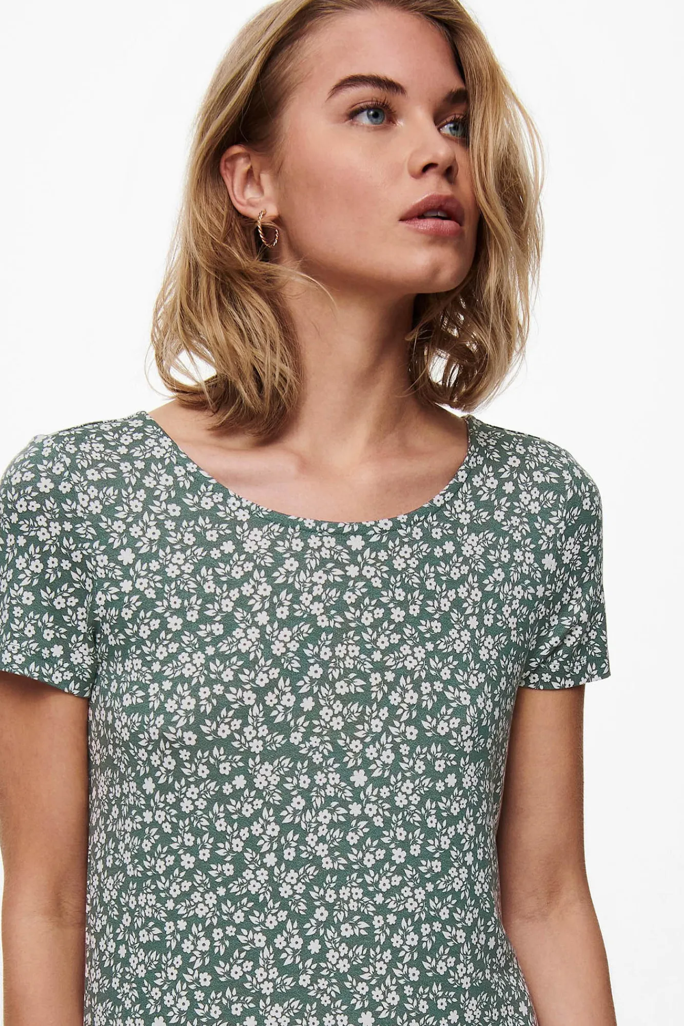 Only Vestido Corto Manga Corta Verde Best