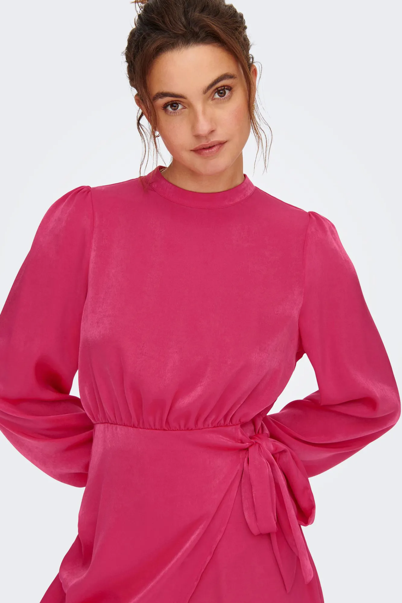 Only Vestido Corto Satinado Rosa Online