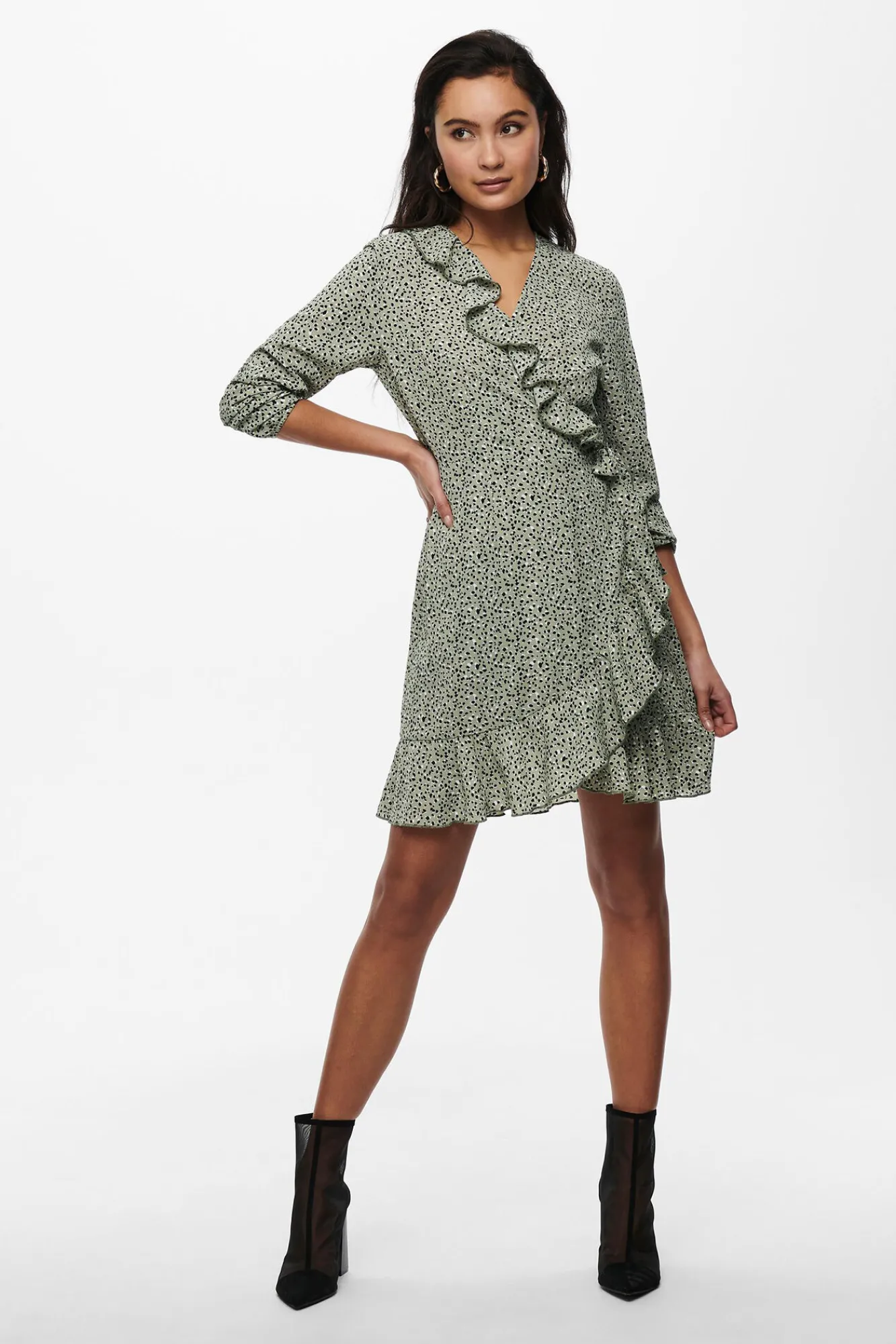 Only Vestido Cruzado Con Volantes Verde Hot