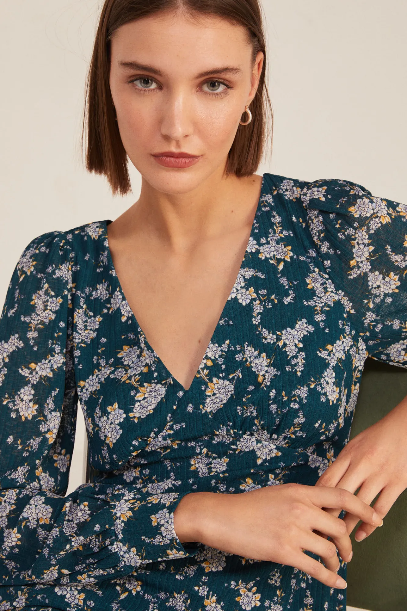 * Vestido Estampado Flores Negro Online