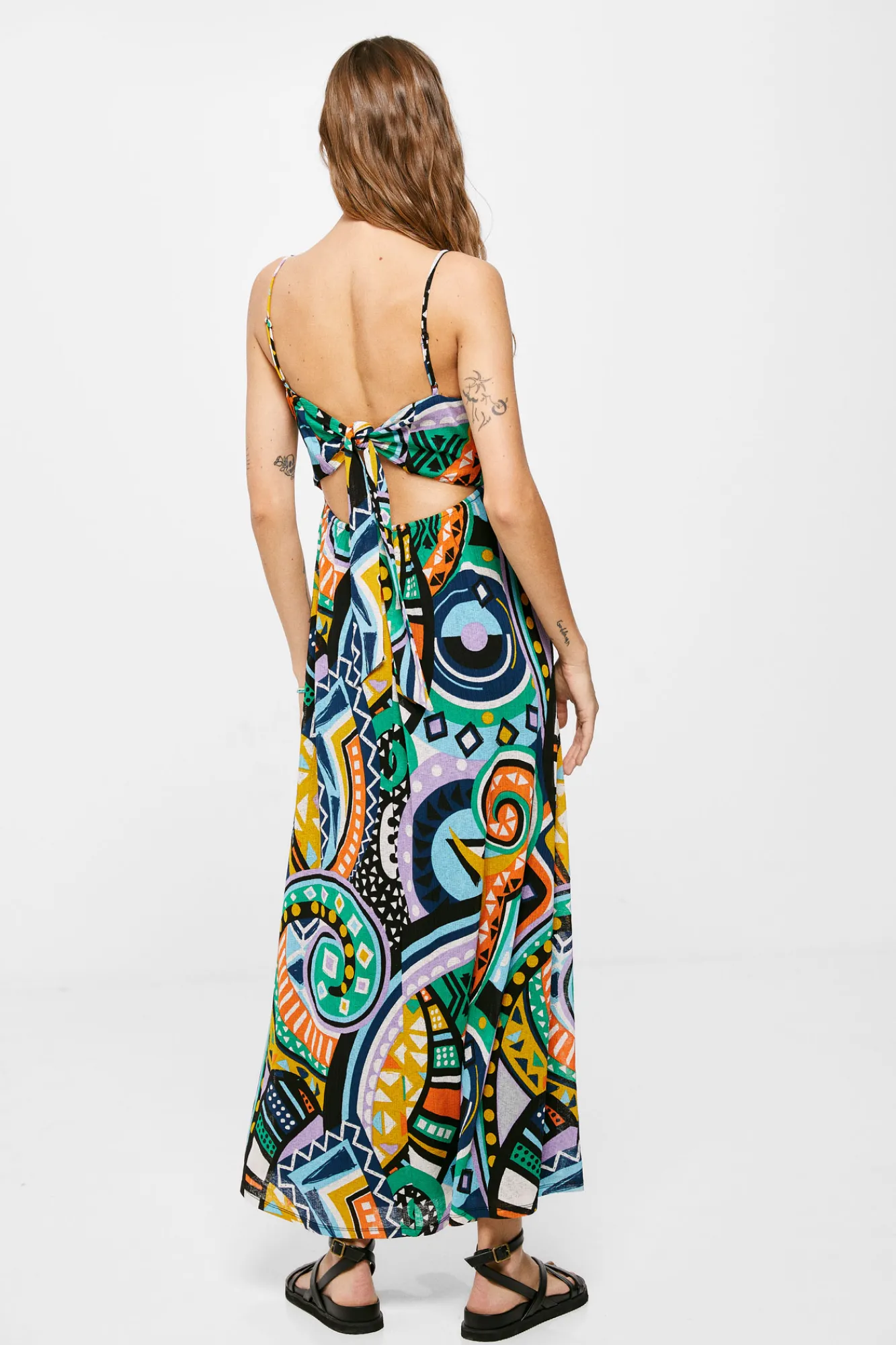* Vestido Midi Popelin Aberturas Negro Online